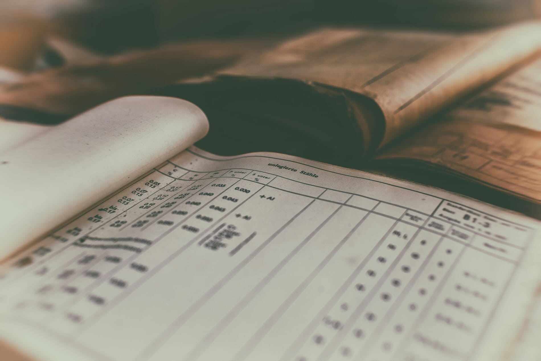 Inventaire papier sur table